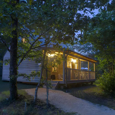 3 Chalet Biron (Dordogne)