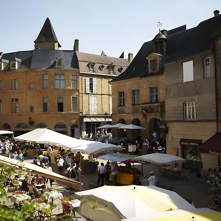 3 Biron (Dordogne)